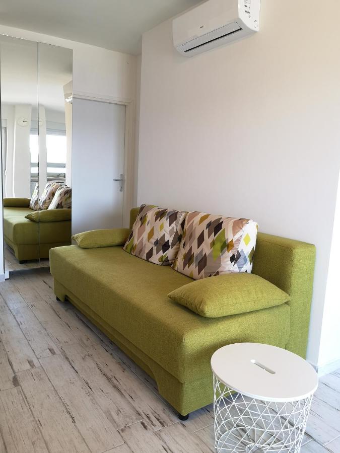 Apartmani Mentha&Lipa Novi Vinodolski Bagian luar foto