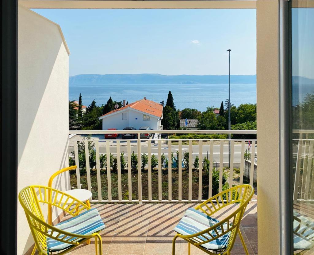 Apartmani Mentha&Lipa Novi Vinodolski Bagian luar foto
